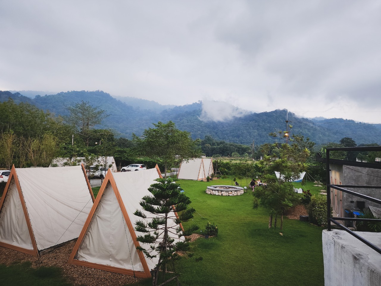 ภาพบบรยากาศภายนอกกระโจม 1 ถึง 7 - 2